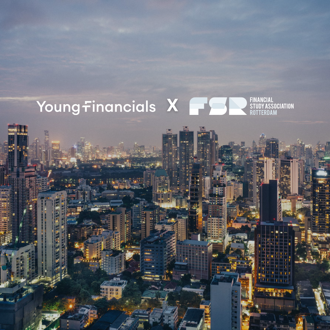 How do you stand out as a student in the financial job market?