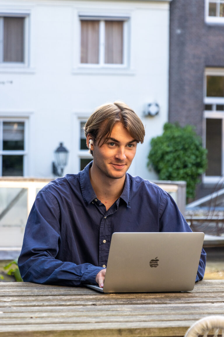 Ai-driven Junior Financial Controller